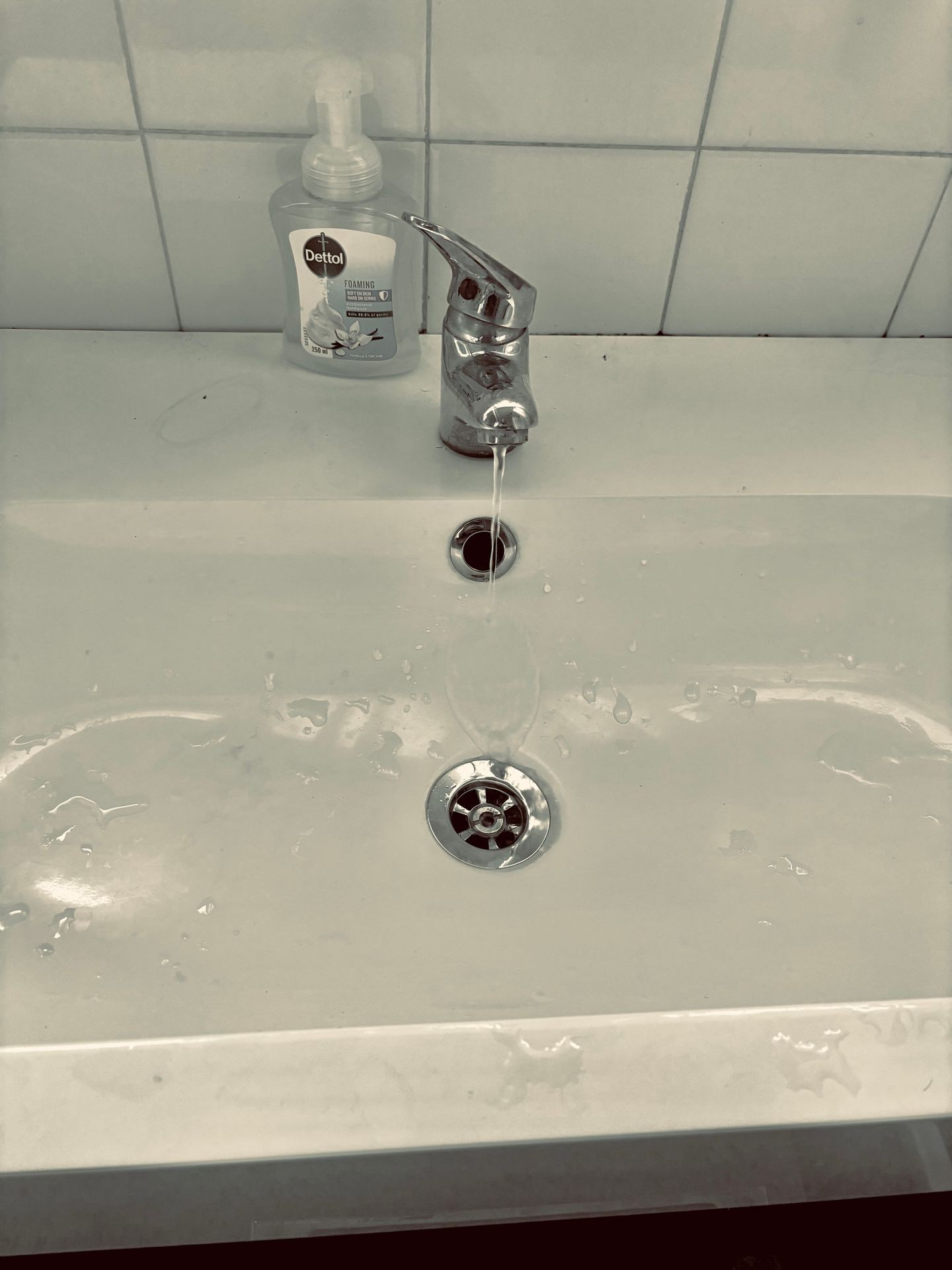 Leaking Taps & Pipes